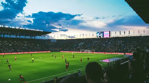 特朗普设立2月9日为首个“美国湾日”