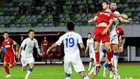 “郎平荣膺美媒‘最佳教练’，中国排球协会官网批文仍保留”